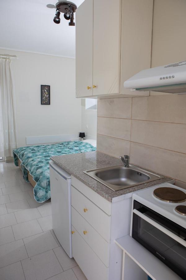 Ronzi Apartments Камена Вурла Екстериор снимка