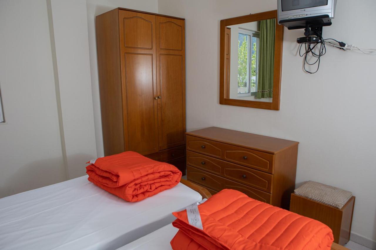 Ronzi Apartments Камена Вурла Екстериор снимка